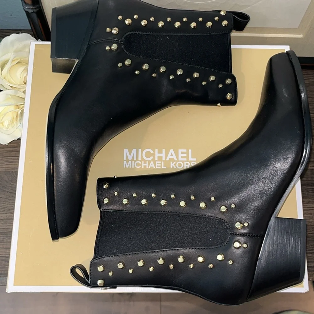 Michael Kors highest accented